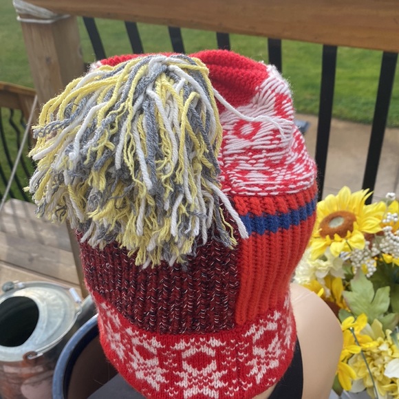 Burberry Unisex Cashmere/Wool SLOUCHY, “Patchwork” Knit Beanie! Like Brand NEW🔥 - Picture 5 of 15